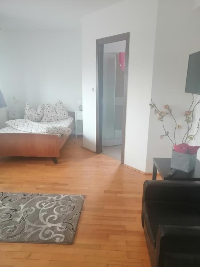 Helga House Hostel Τούρντα Εξωτερικό φωτογραφία