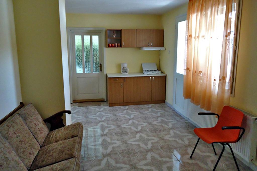 Helga House Hostel Τούρντα Εξωτερικό φωτογραφία
